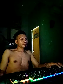 UcEng Lab online show from 9, 3, 2026