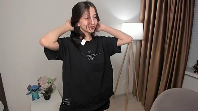 Snapshot of littleevilon chatting on 25, 3, 2026 littleevilon online show from 25, 3, 2026