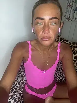 Snapshot of ScarlettGold_ chatting on 11, 3, 2026 ScarlettGold online show from 11, 3, 2026