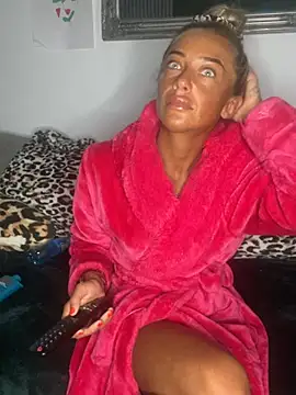 ScarlettGold  online show from 29, 4, 2026