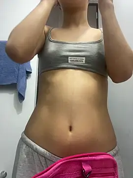 Snapshot of chloe_bluee_ chatting on 25, 6, 2026 chloe bluee online show from 25, 6, 2026