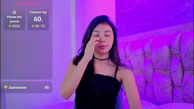 Snapshot of chloe_bluee_ chatting on 7, 7, 2026 chloe bluee online show from 7, 7, 2026