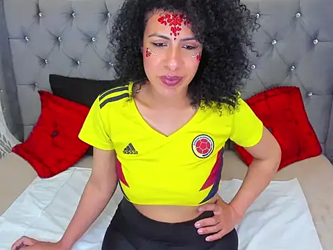 Snapshot of Evaalux chatting on 8, 3, 2026 Evaalux online show from 8, 3, 2026