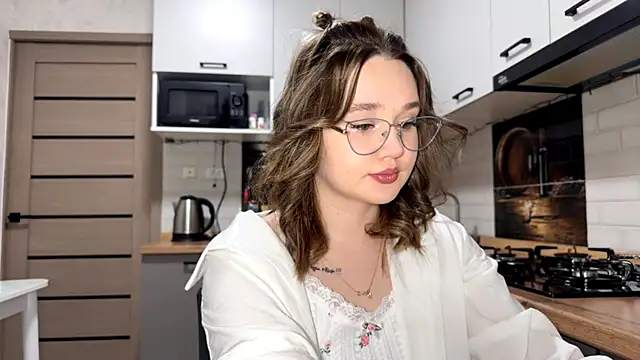 AinaSmith online show from 16, 3, 2026