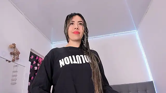 Snapshot of Ariana-Cobos chatting on 3, 3, 2026 Ariana-Cobos online show from 3, 3, 2026