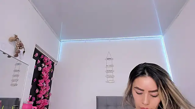 Snapshot of Ariana-Cobos chatting on 19, 3, 2026 Ariana-Cobos online show from 19, 3, 2026