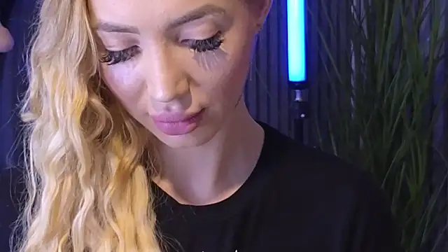 KarmaArms online show from 16, 7, 2026