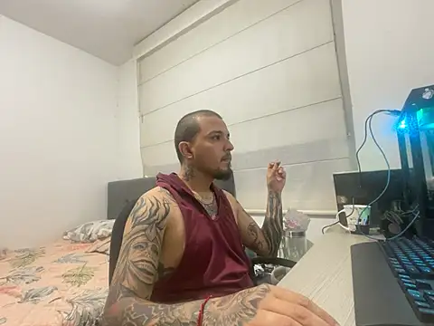 Snapshot of Maximo_Garcia17 chatting on 9, 3, 2026 Maximo Garcia17 online show from 9, 3, 2026
