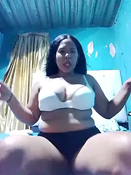 karimbrunette online show from 25, 2, 2026