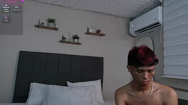 Little Twink19x online show from 21, 2, 2026