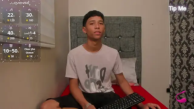 Little Twink19x online show from 5, 5, 2026