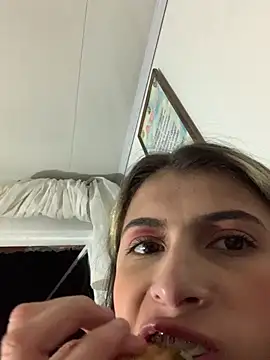 Candy Lennon online show from 3, 3, 2026