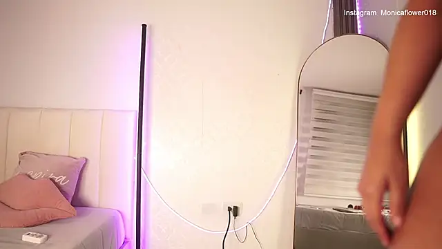 Snapshot of monicaflowerr chatting on 12, 6, 2026 monicaflowerr online show from 12, 6, 2026