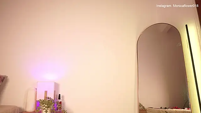 monicaflowerr online show from 5, 8, 2026