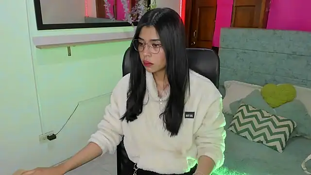 Aysha winxs online show from 26, 4, 2026