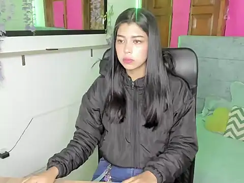 Aysha winxs online show from 7, 5, 2026