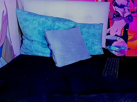 Emmadarlinghh online show from 2, 3, 2026