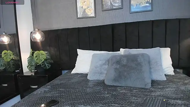Bianca Monroe  online show from 14, 7, 2026