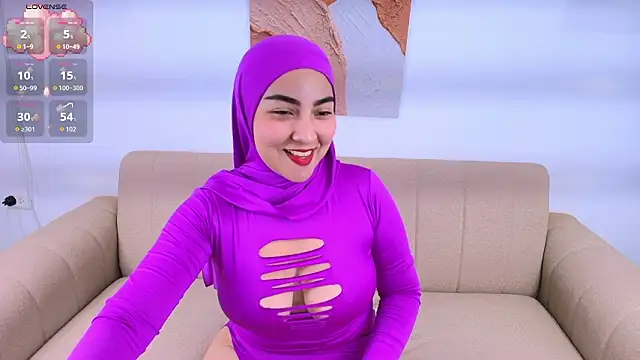 Snapshot of Malika_Noor chatting on 15, 3, 2026 Malika Noor online show from 15, 3, 2026