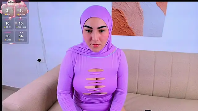 Snapshot of Malika_Noor chatting on 21, 3, 2026 Malika Noor online show from 21, 3, 2026