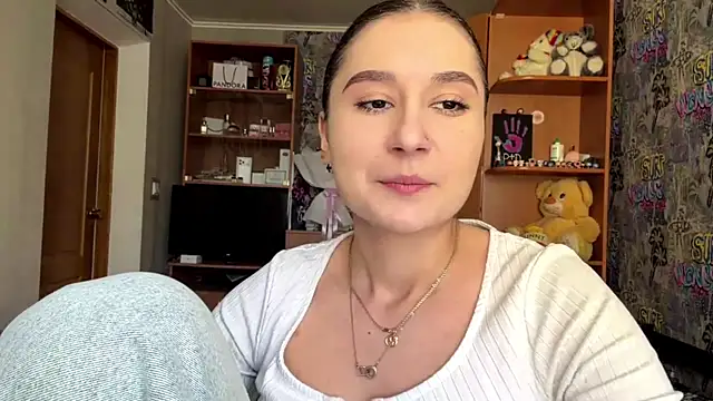 poly princess online show from 4, 5, 2026