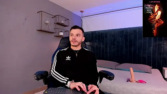 liam es online show from 15, 3, 2026