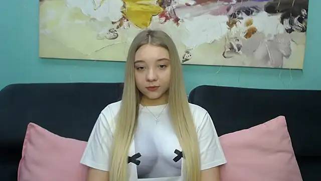 Snapshot of MilanaSiia chatting on 27, 2, 2026 MilanaSiia online show from 27, 2, 2026