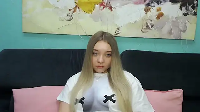 Snapshot of MilanaSiia chatting on 21, 3, 2026 MilanaSiia online show from 21, 3, 2026