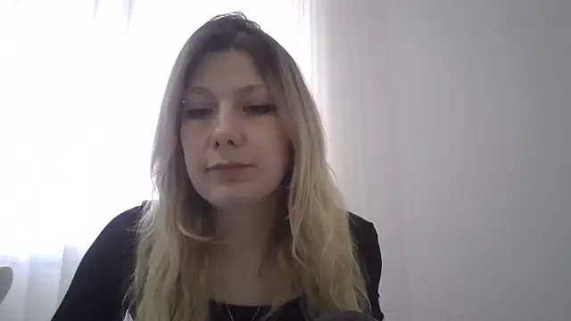 Foxy Bright online show from 26, 2, 2026