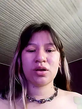 Snapshot of Persefone1331 chatting on 5, 3, 2026 Persefone1331 online show from 5, 3, 2026