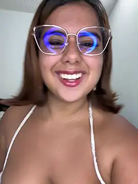 Snapshot of Lilithgomez_ chatting on 22, 3, 2026 Lilithgomez online show from 22, 3, 2026