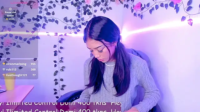 jaulyn 18 online show from 30, 4, 2026
