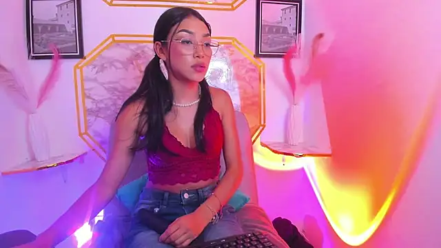 jaulyn 18 online show from 11, 5, 2026