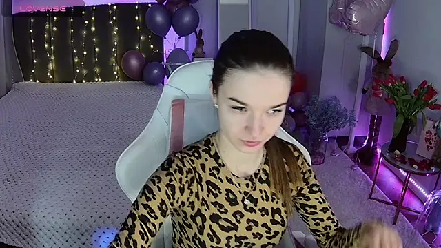 Snapshot of Ann_Wood chatting on 10, 3, 2026 Ann Wood online show from 10, 3, 2026