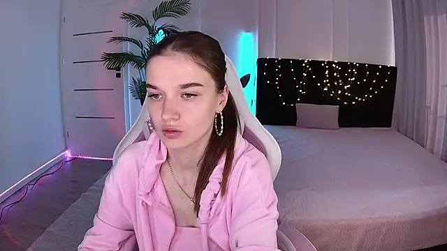 Ann Wood online show from 20, 5, 2026