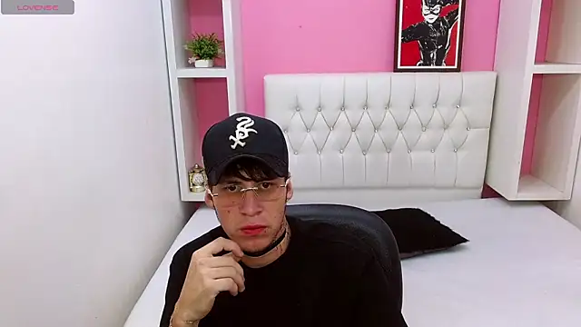 Snapshot of masterboyx chatting on 12, 3, 2026 masterboyx online show from 12, 3, 2026