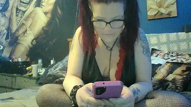 Snapshot of Sexymilf6992 chatting on 16, 3, 2026 Sexymilf6992 online show from 16, 3, 2026