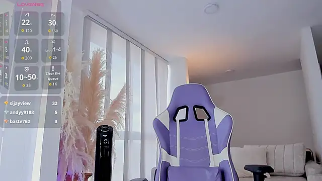 sofiawiliams online show from 18, 4, 2026