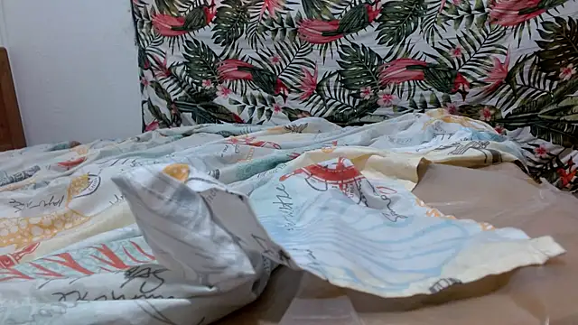 smallvioleta69 online show from 4, 3, 2026