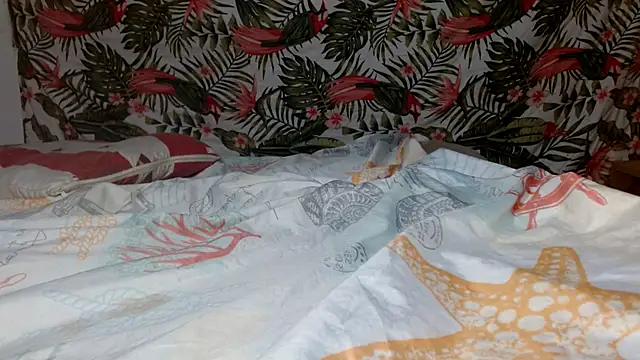 smallvioleta69 online show from 7, 3, 2026