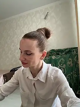 AinyrVixxen online show from 5, 3, 2026