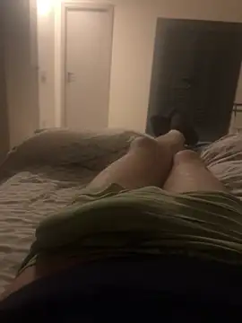 Snapshot of frenk33 chatting on 9, 3, 2026 frenk33 online show from 9, 3, 2026