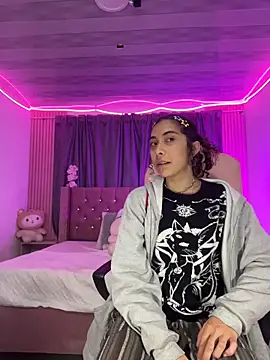 Kiara lovely online show from 5, 3, 2026