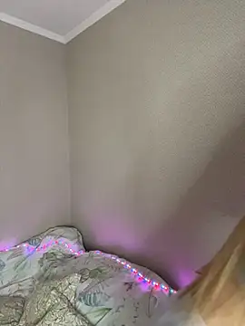 Snapshot of EvelynRavenwood chatting on 4, 3, 2026 EvelynRavenwood online show from 4, 3, 2026