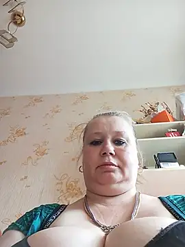 Snapshot of KiraStanton chatting on 6, 7, 2026 KiraStanton online show from 6, 7, 2026