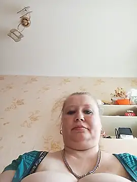 Snapshot of KiraStanton chatting on 9, 7, 2026 KiraStanton online show from 9, 7, 2026