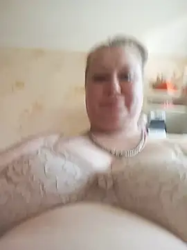 Snapshot of KiraStanton chatting on 1, 8, 2026 KiraStanton online show from 1, 8, 2026