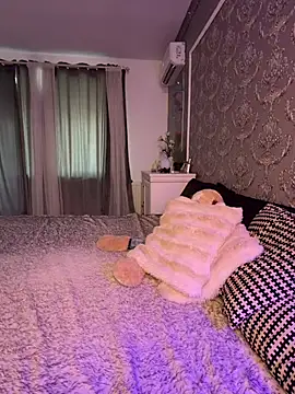 Snapshot of Olivia_Noor chatting on 7, 7, 2026 Olivia Noor online show from 7, 7, 2026