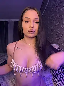 Snapshot of Olivia_Noor chatting on 9, 7, 2026 Olivia Noor online show from 9, 7, 2026