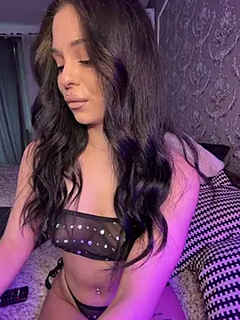 Snapshot of Olivia_Noor chatting on 16, 7, 2026 Olivia Noor online show from 16, 7, 2026